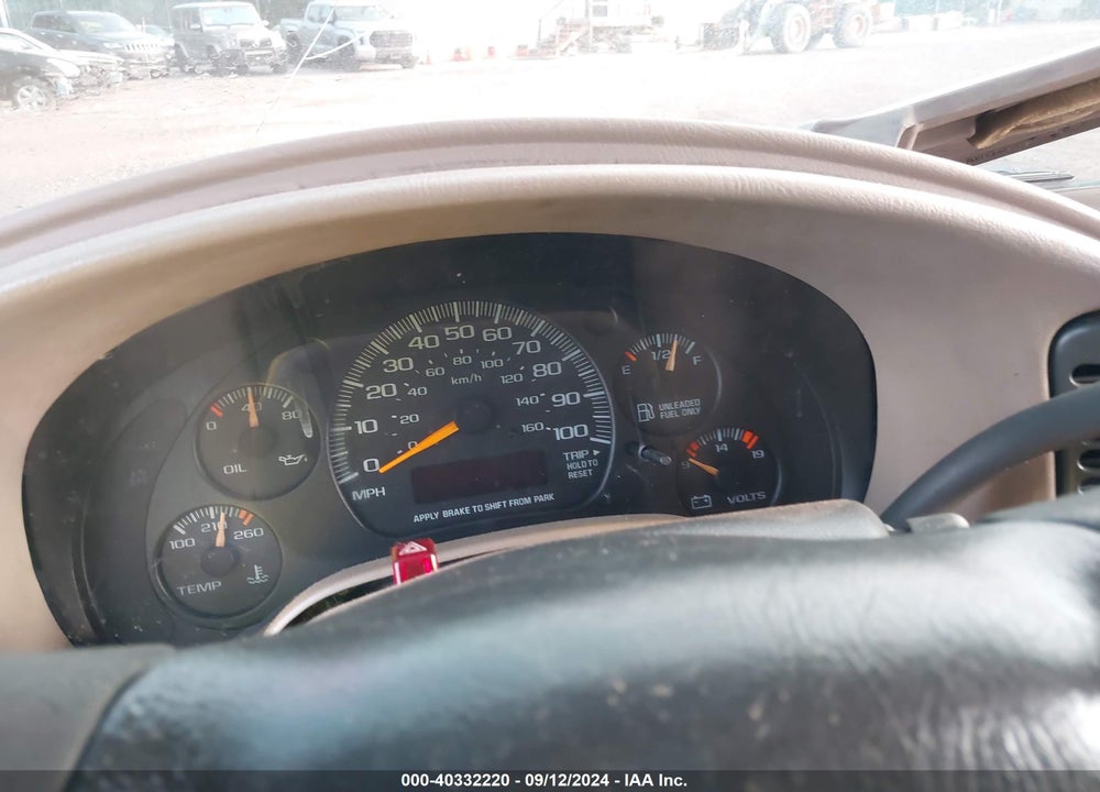 2000 CHEVROLET ASTRO UPFITTER PKG. VIN: 1GBDM19WXYB182085