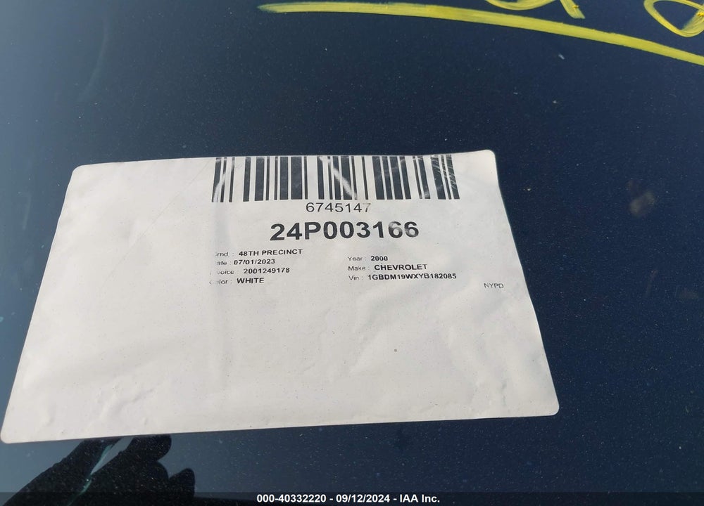 2000 CHEVROLET ASTRO UPFITTER PKG. VIN: 1GBDM19WXYB182085