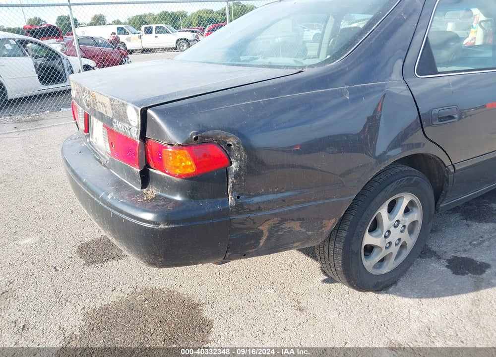 2000 TOYOTA CAMRY LE VIN: 4T1BG22K7YU982186