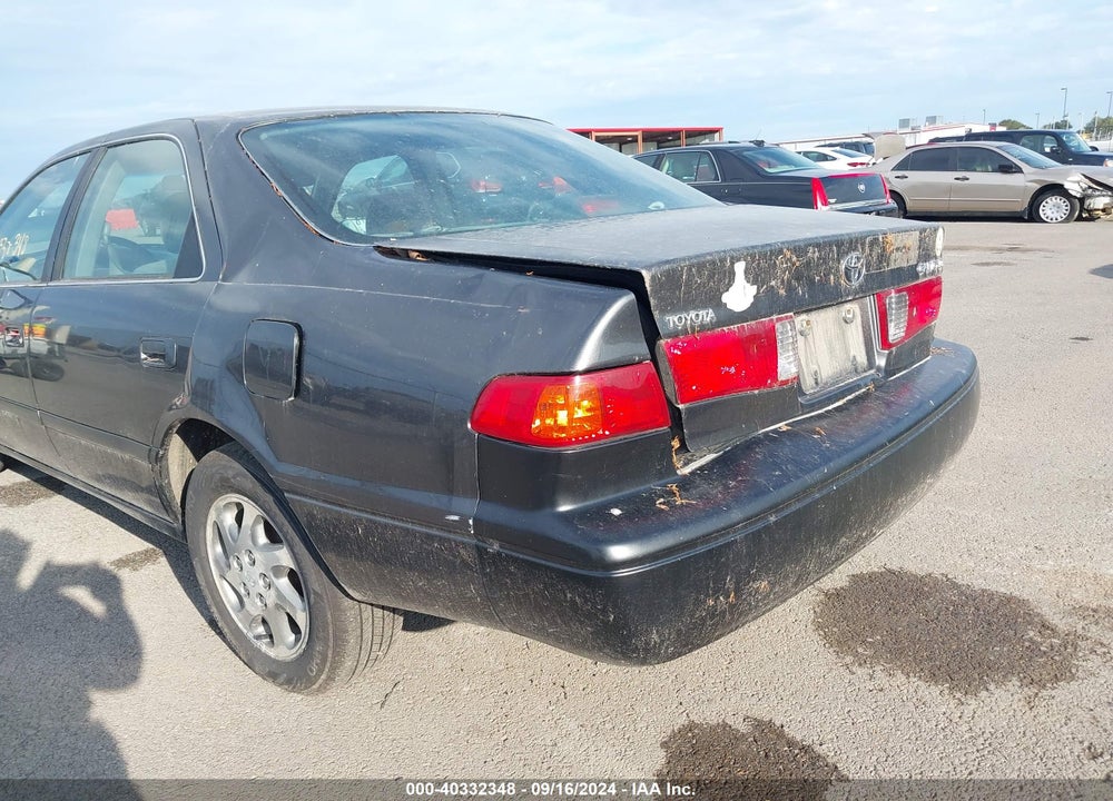 2000 TOYOTA CAMRY LE VIN: 4T1BG22K7YU982186