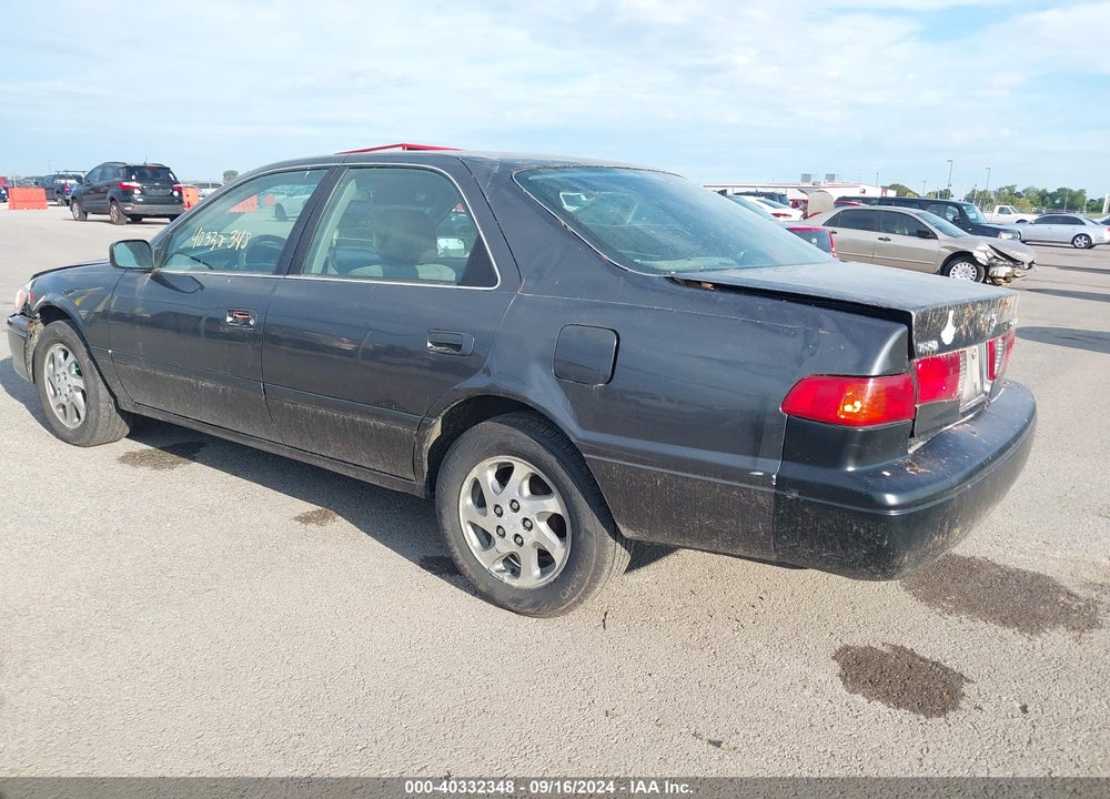 2000 TOYOTA CAMRY LE VIN: 4T1BG22K7YU982186