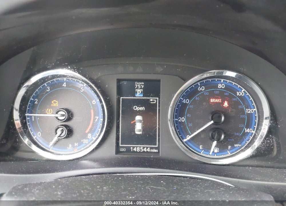 2017 TOYOTA COROLLA SE VIN: 5YFBURHE0HP600651