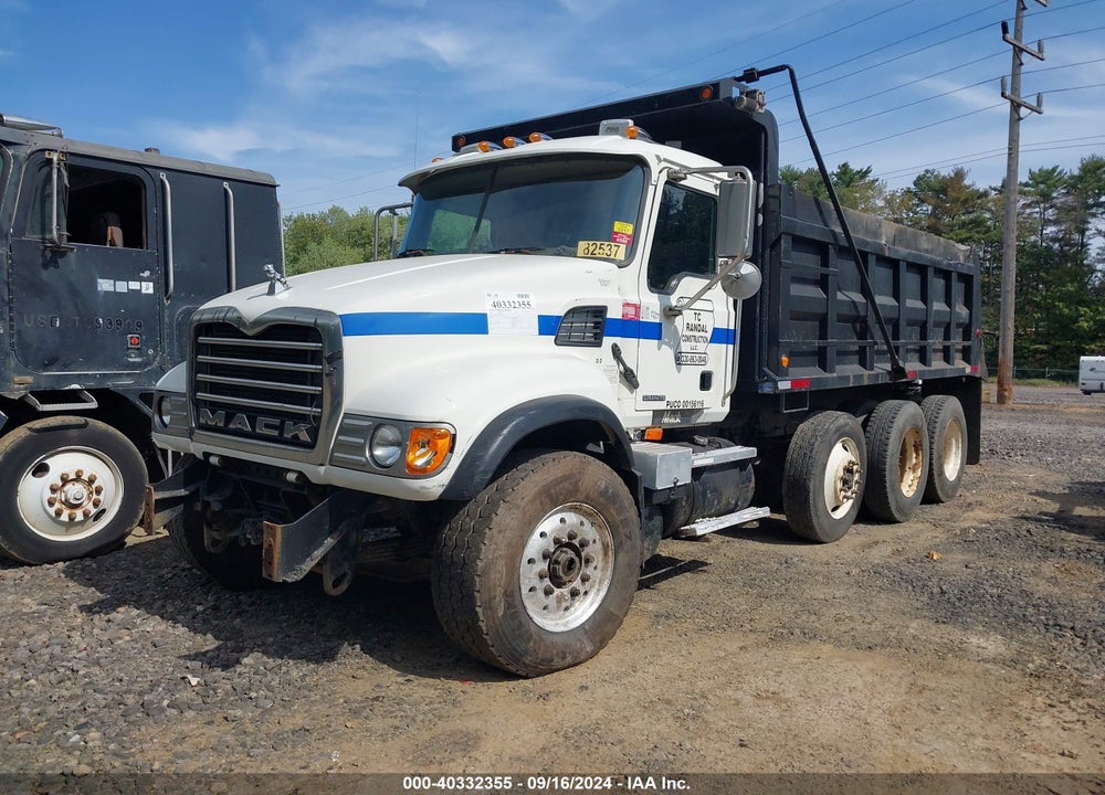 2007 MACK 700 CV700 VIN: 1M2AG11Y17M056036