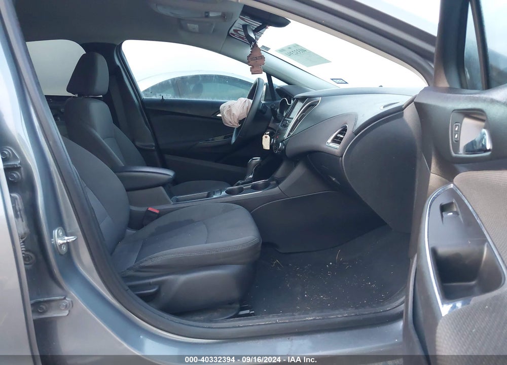 2019 CHEVROLET CRUZE LT VIN: 1G1BE5SM7K7139407