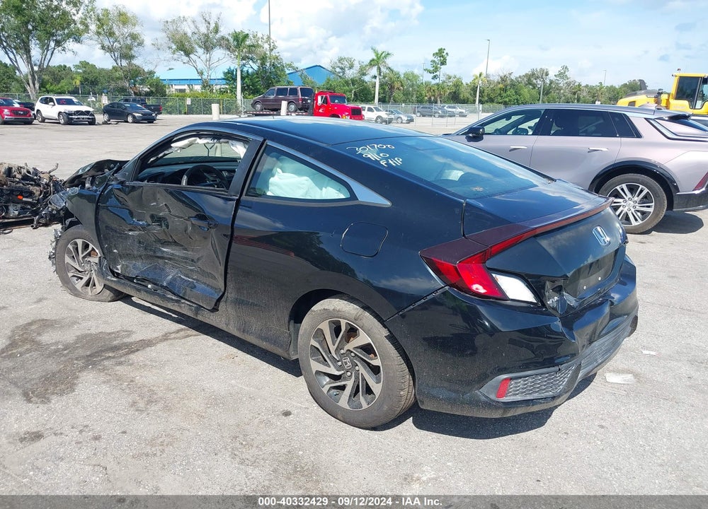 2018 HONDA CIVIC LX VIN: 2HGFC4B58JH301700