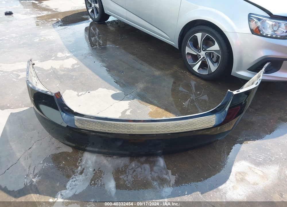2019 CHEVROLET IMPALA LT VIN: 1G11Z5S34KU119057