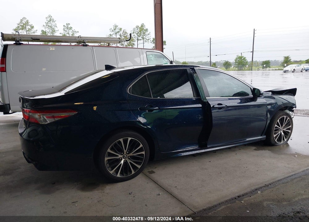 2020 TOYOTA CAMRY SE VIN: 4T1G11AK8LU857905