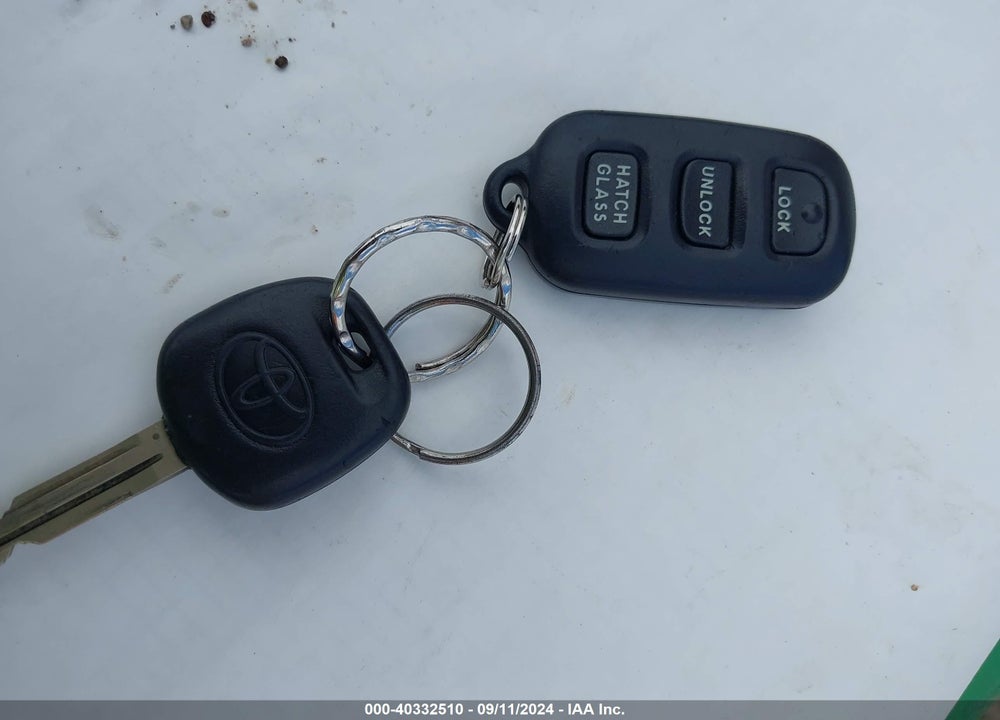 2006 TOYOTA MATRIX/XR VIN: 2T1KR32E46C603542