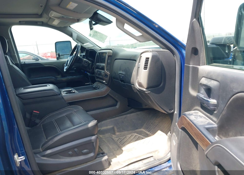 2017 GMC SIERRA 2500HD DENALI VIN: 1GT12UEG3HF161642