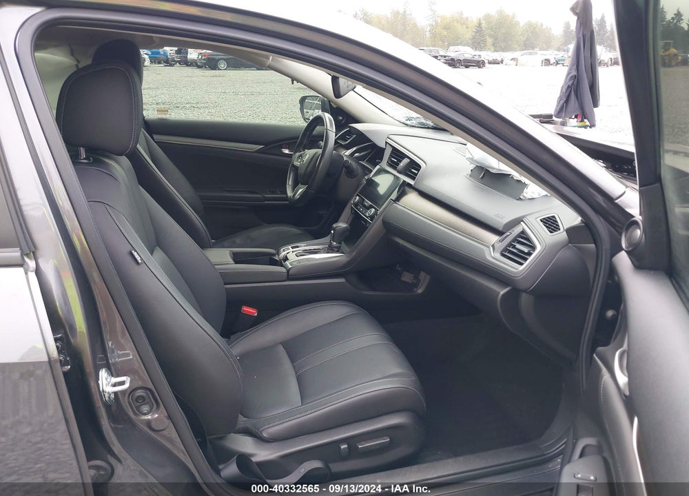 2018 HONDA CIVIC TOURING VIN: JHMFC1F96JX011105