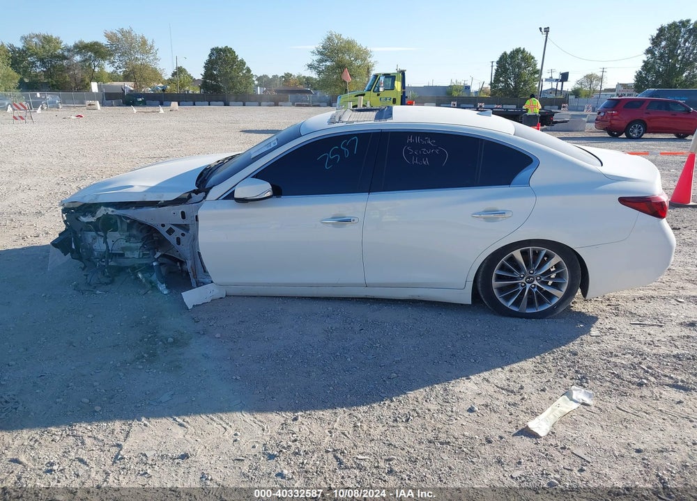 2018 INFINITI Q50 3.0T LUXE VIN: JN1EV7AP7JM361542