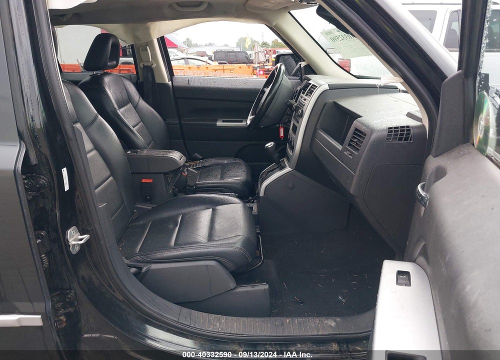2008 JEEP PATRIOT LIMITED VIN: 1J8FT48W28D518951