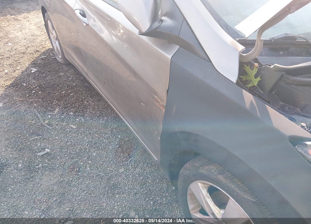 2013 HYUNDAI ELANTRA GLS VIN: 5NPDH4AE5DH330432