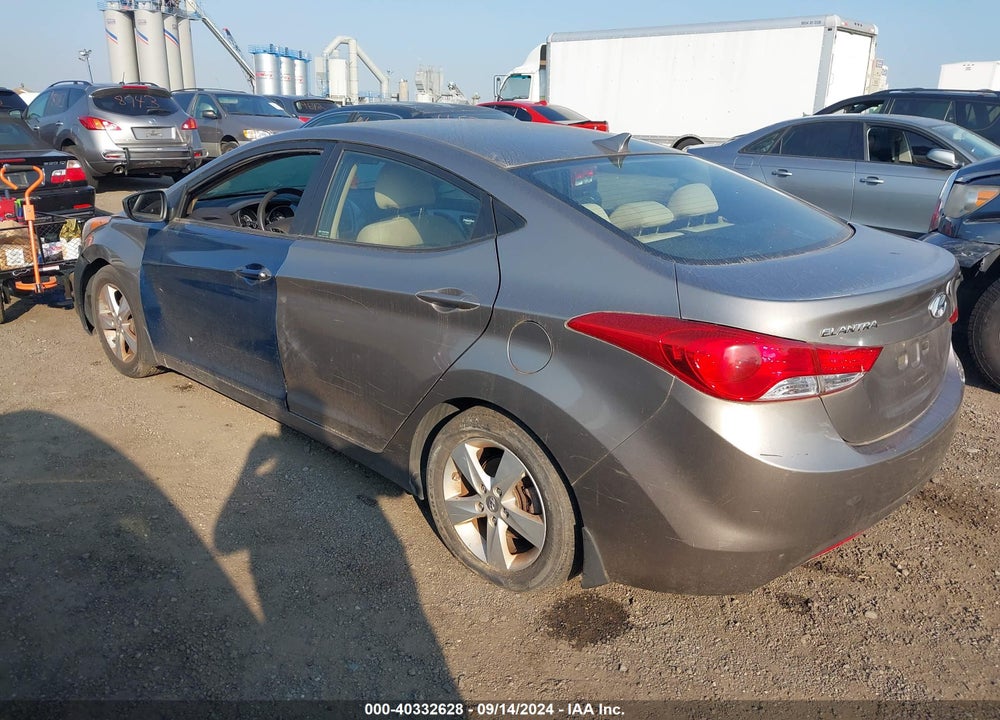2013 HYUNDAI ELANTRA GLS VIN: 5NPDH4AE5DH330432