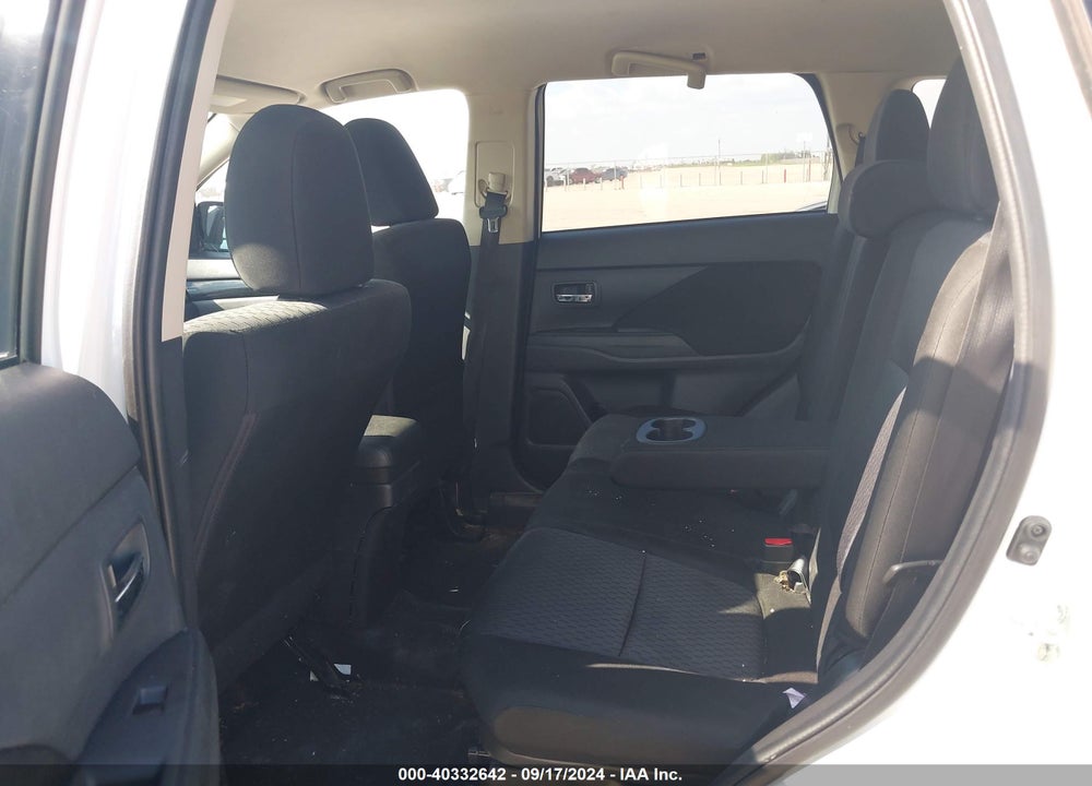2014 MITSUBISHI OUTLANDER SE VIN: JA4AD3A30EZ004856