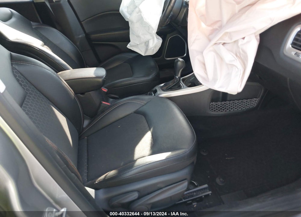 2019 JEEP COMPASS LATITUDE 4X4 VIN: 3C4NJDBB9KT654235