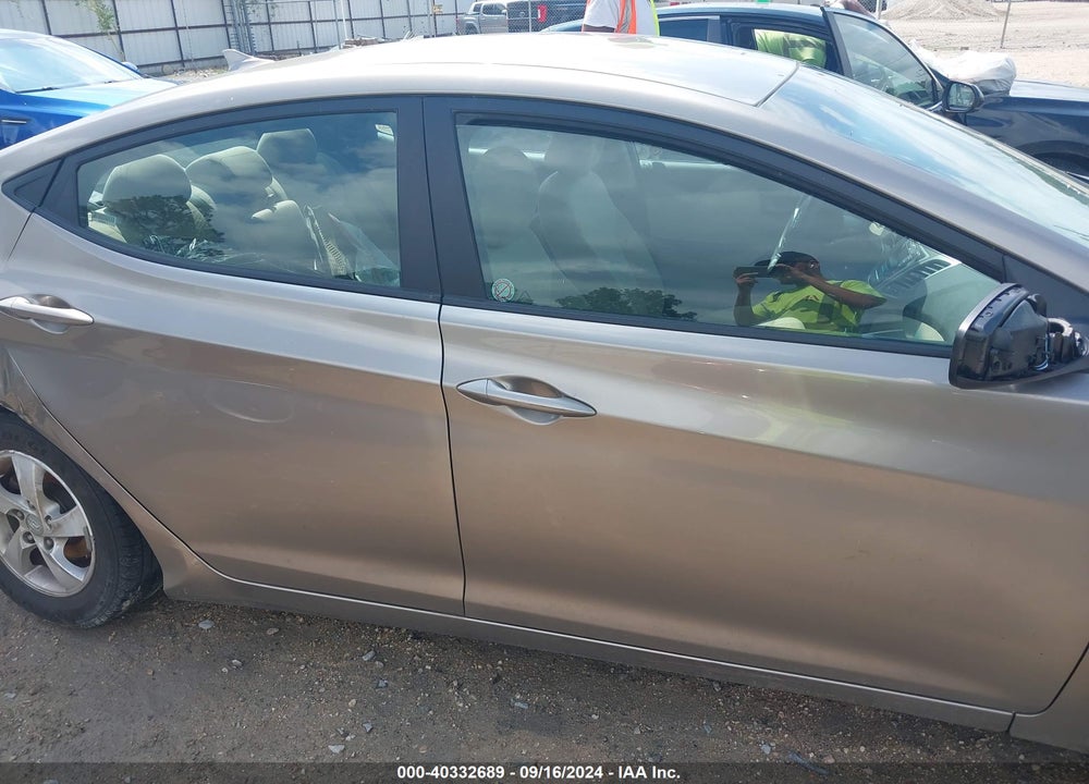 2014 HYUNDAI ELANTRA SE VIN: 5NPDH4AE8EH462957