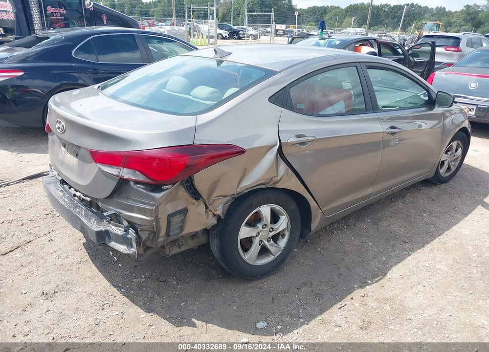 2014 HYUNDAI ELANTRA SE VIN: 5NPDH4AE8EH462957