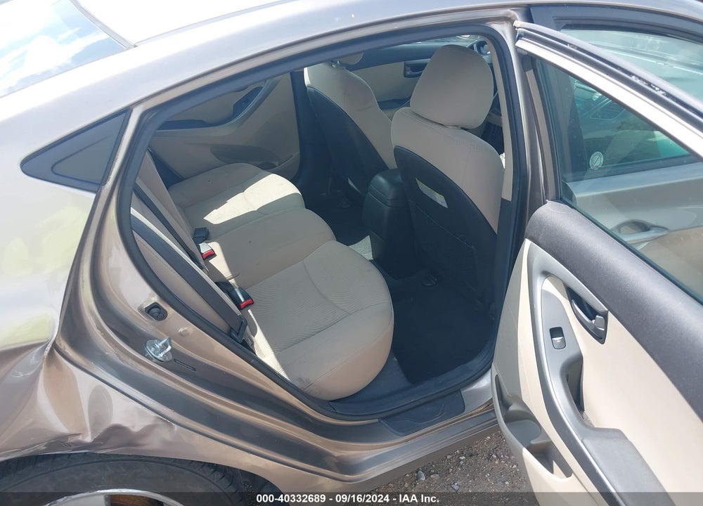 2014 HYUNDAI ELANTRA SE VIN: 5NPDH4AE8EH462957