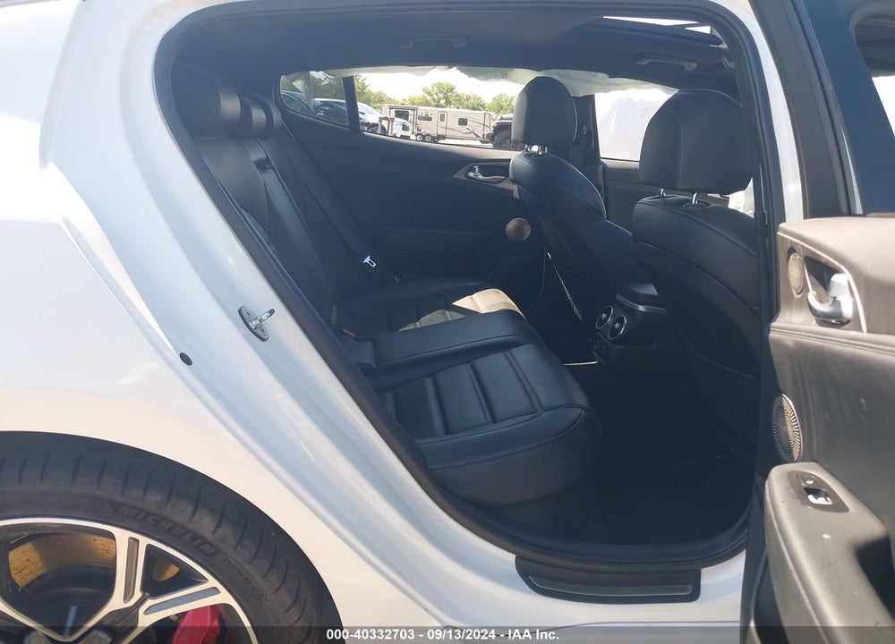 2018 KIA STINGER GT2 VIN: KNAE55LC1J6026774