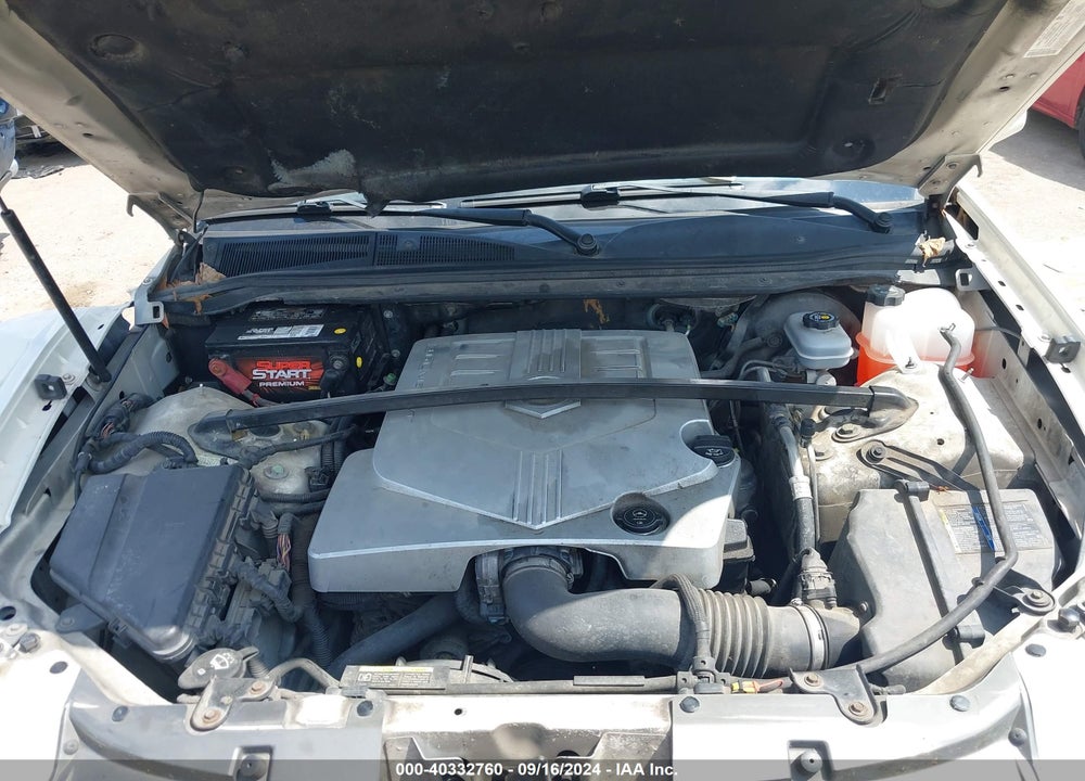2005 CADILLAC SRX V6 VIN: 1GYEE637450228426