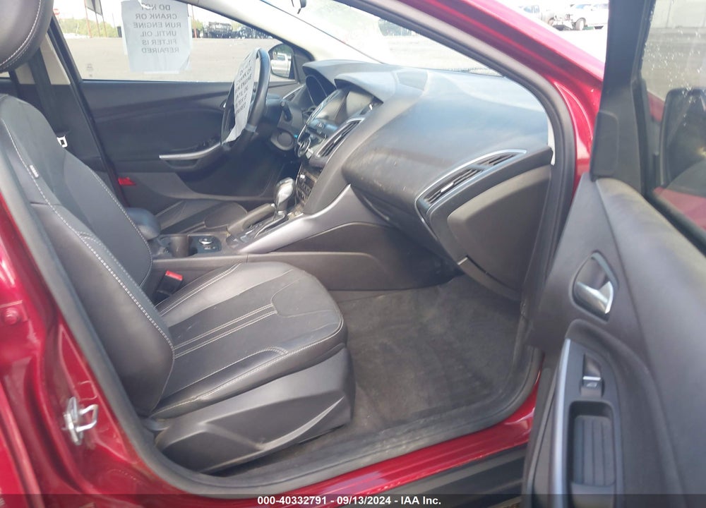 2014 FORD FOCUS TITANIUM VIN: 1FADP3N25EL291695