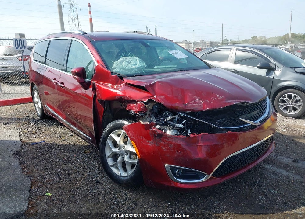 2020 CHRYSLER PACIFICA TOURING L VIN: 2C4RC1BG8LR115440