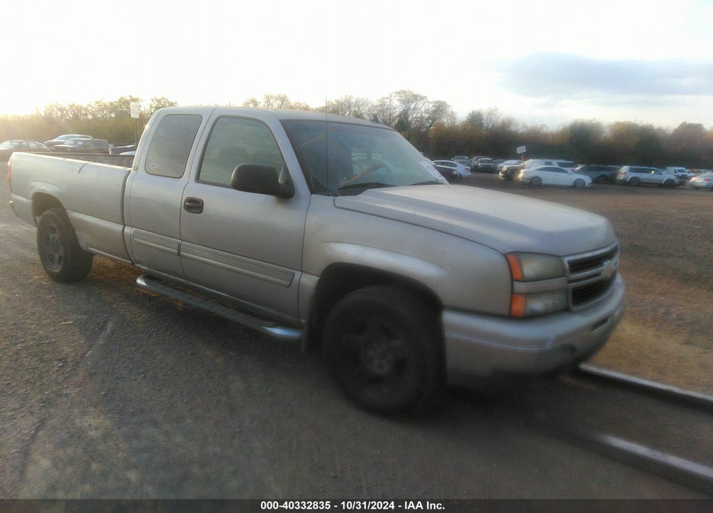 2006 CHEVROLET SILVERADO 1500 LT2 VIN: 1GCEK19T46E103145