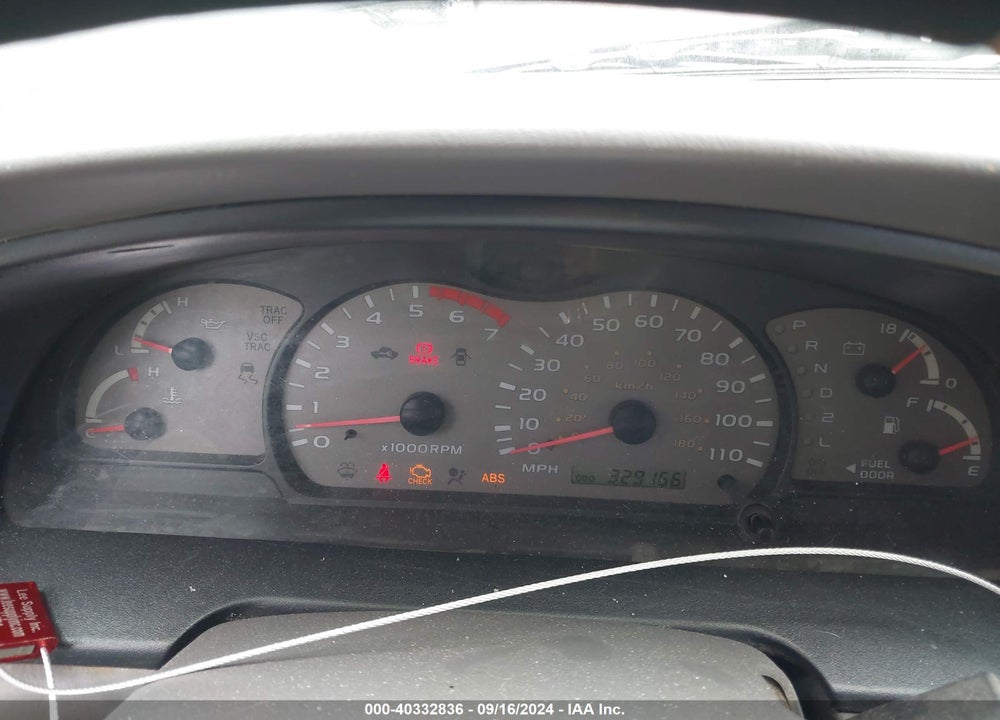 2002 TOYOTA SEQUOIA SR5 VIN: 5TDZT34A42S082186