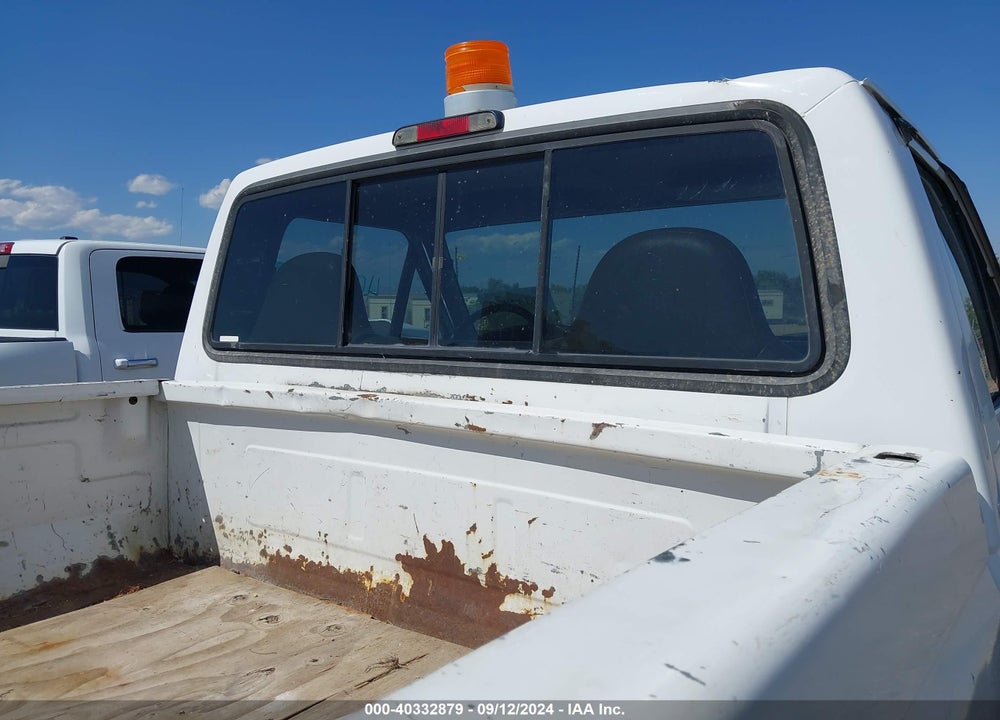 1997 FORD F-350 XL VIN: 1FTHF36G0VEA33193