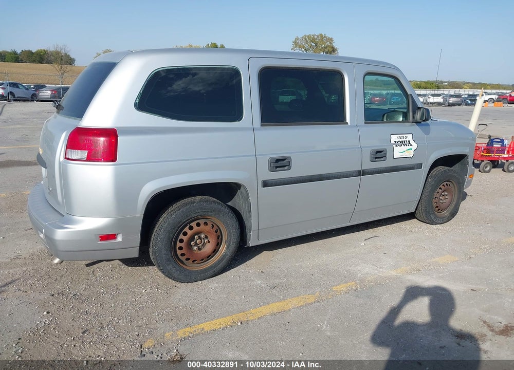 2014 MOBILITY VENTURES MV-1 VIN: 57WMD1A6XEM100309