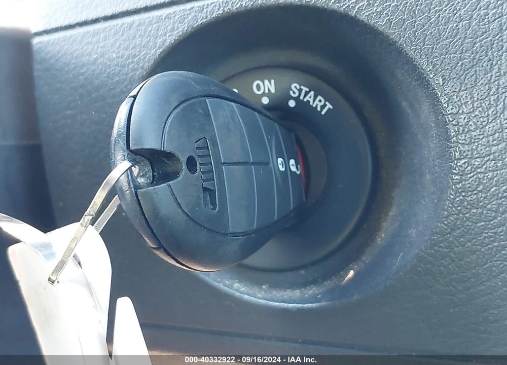 2010 DODGE GRAND CARAVAN SE VIN: 2D4RN4DE5AR102121