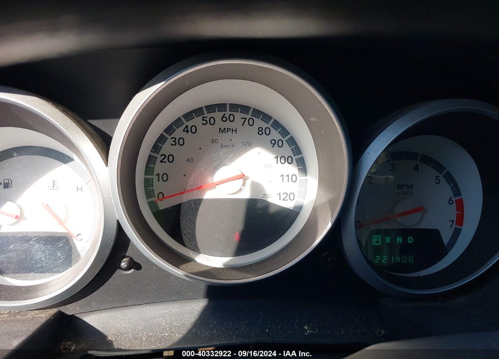 2010 DODGE GRAND CARAVAN SE VIN: 2D4RN4DE5AR102121