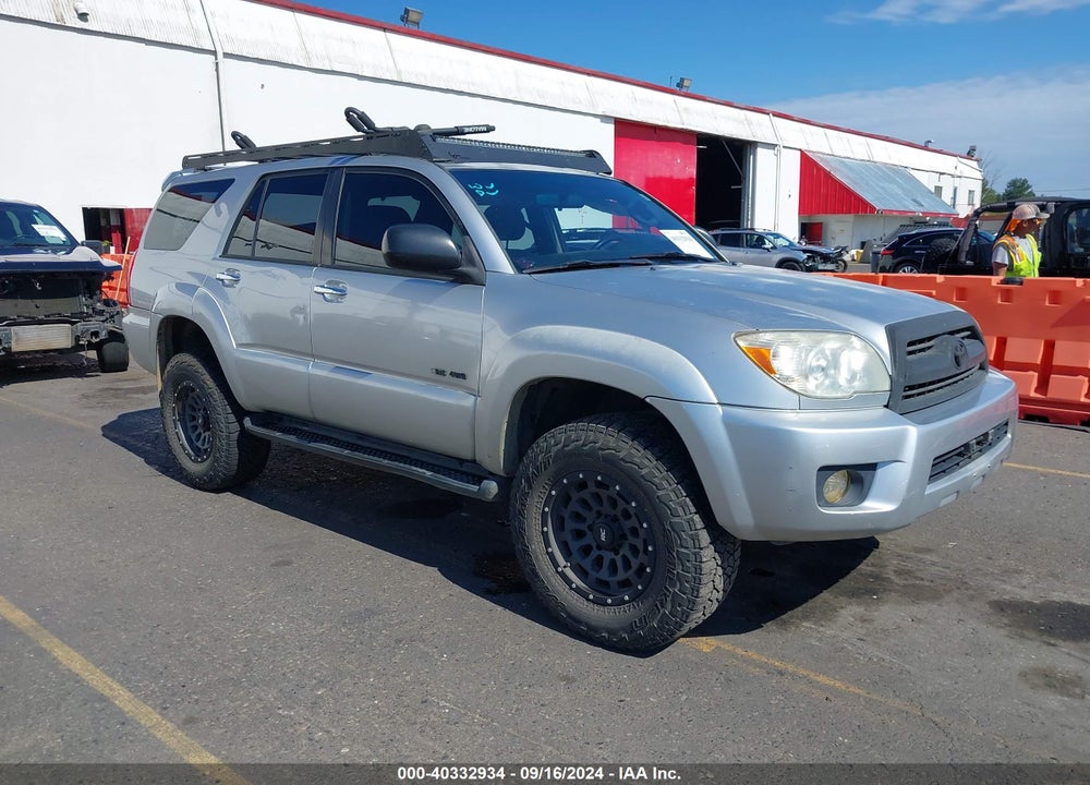 2006 TOYOTA 4RUNNER SR5 V6 VIN: JTEBU14RX68056688