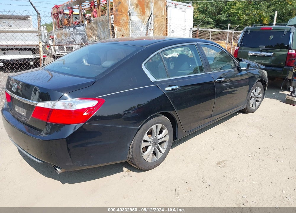 2015 HONDA ACCORD VIN: 1HGCR2F37FA139322