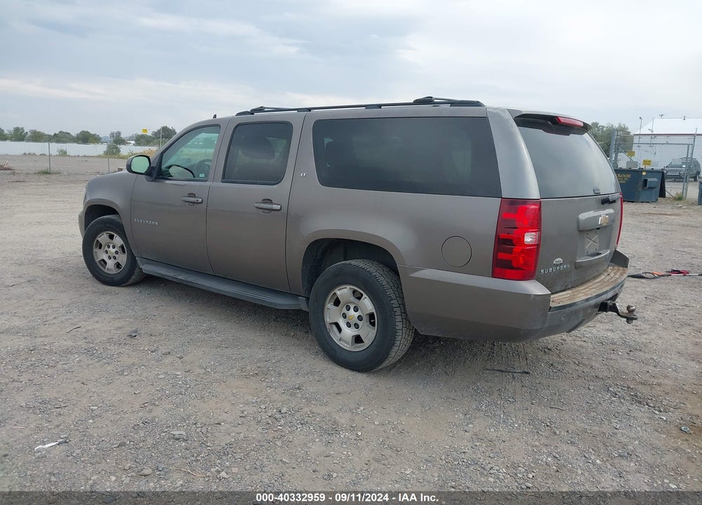2011 CHEVROLET SUBURBAN 1500 LT1 VIN: 1GNSCJE00BR401441