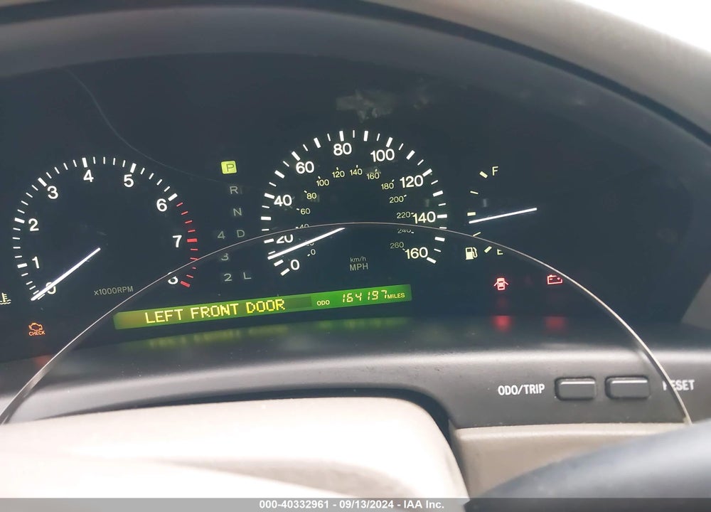 1999 LEXUS LS 400 VIN: JT8BH28F8X0152462
