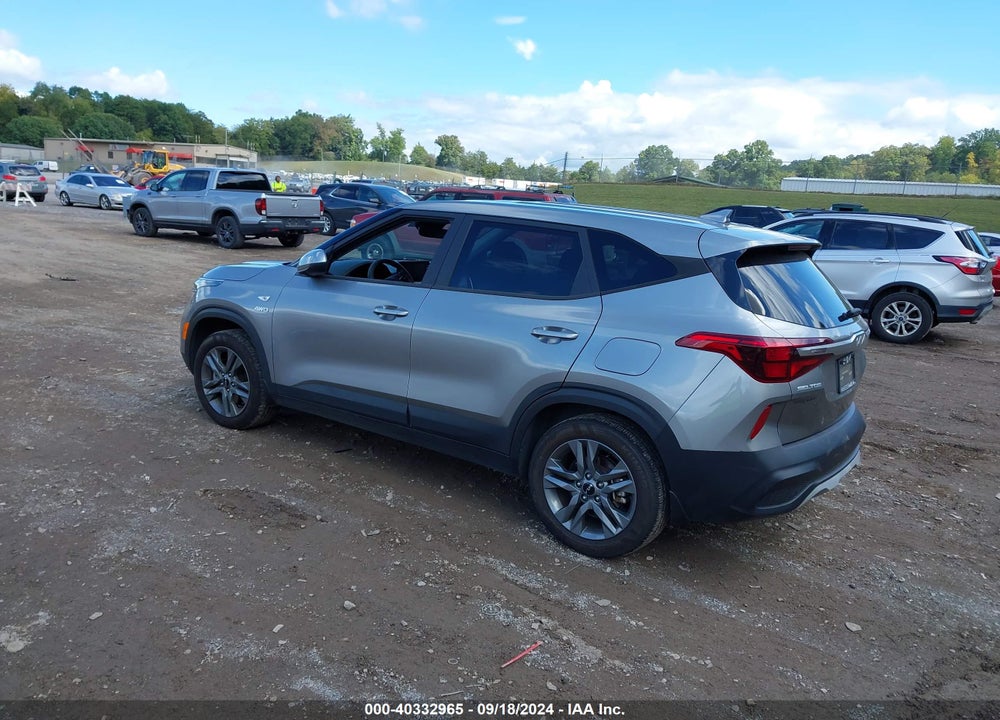 2023 KIA SELTOS LX VIN: KNDEPCAA8P7408659
