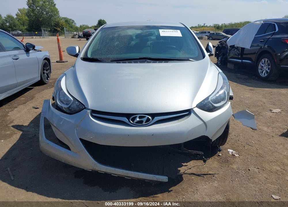 2015 HYUNDAI ELANTRA SE VIN: 5NPDH4AE7FH627771