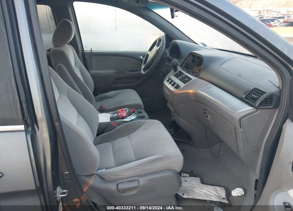 2010 HONDA ODYSSEY LX VIN: 5FNRL3H25AB023038