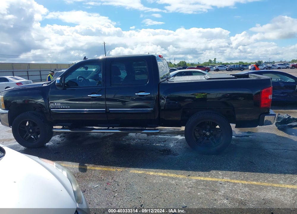 2013 CHEVROLET SILVERADO 1500 LT VIN: 3GCPCSE08DG375825