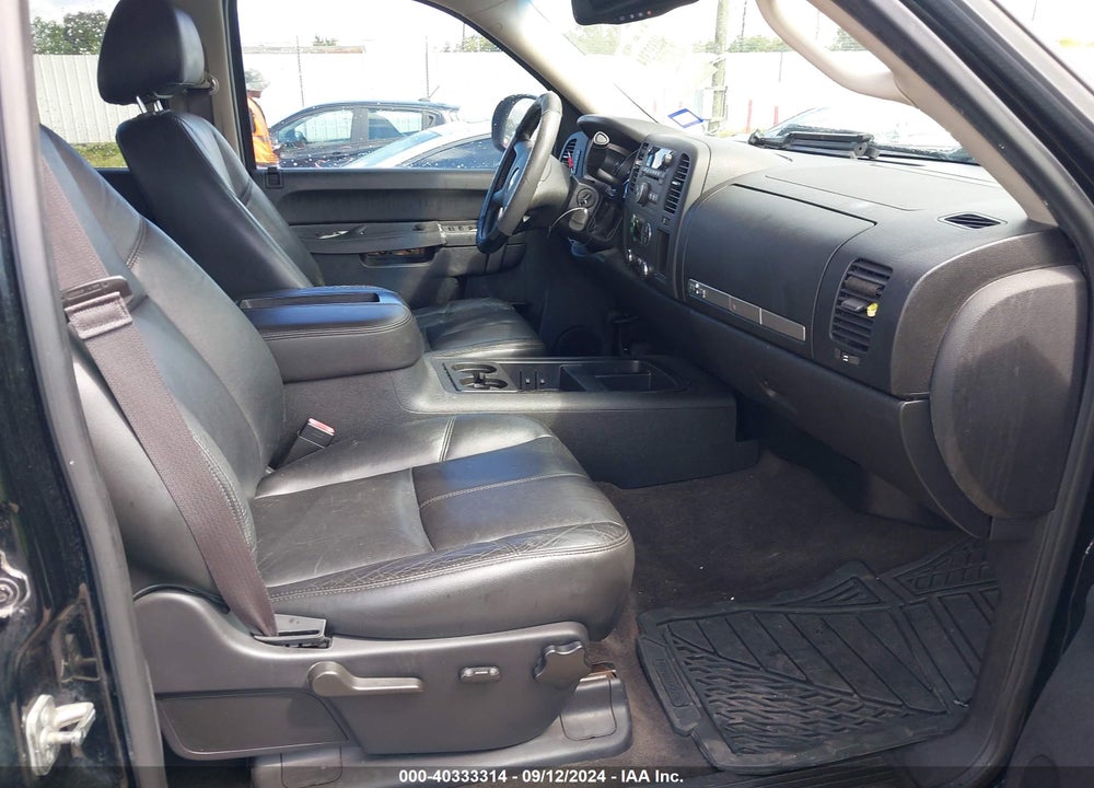 2013 CHEVROLET SILVERADO 1500 LT VIN: 3GCPCSE08DG375825