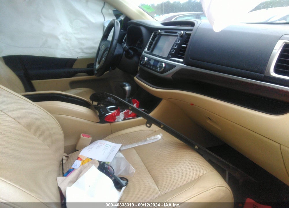 2015 TOYOTA HIGHLANDER LIMITED V6 VIN: 5TDYKRFH3FS056597