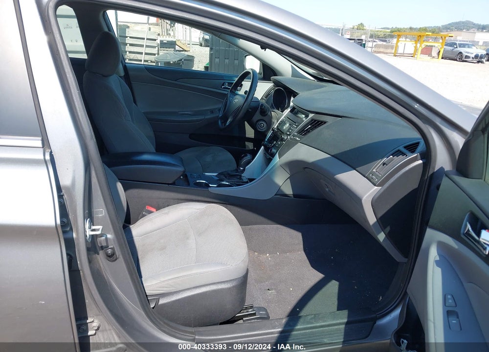 2013 HYUNDAI SONATA GLS VIN: 5NPEB4AC2DH803983