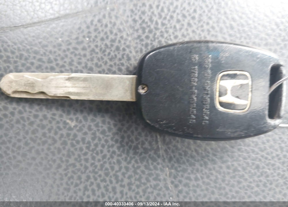 2007 HONDA PILOT EX-L VIN: 5FNYF18547B028614
