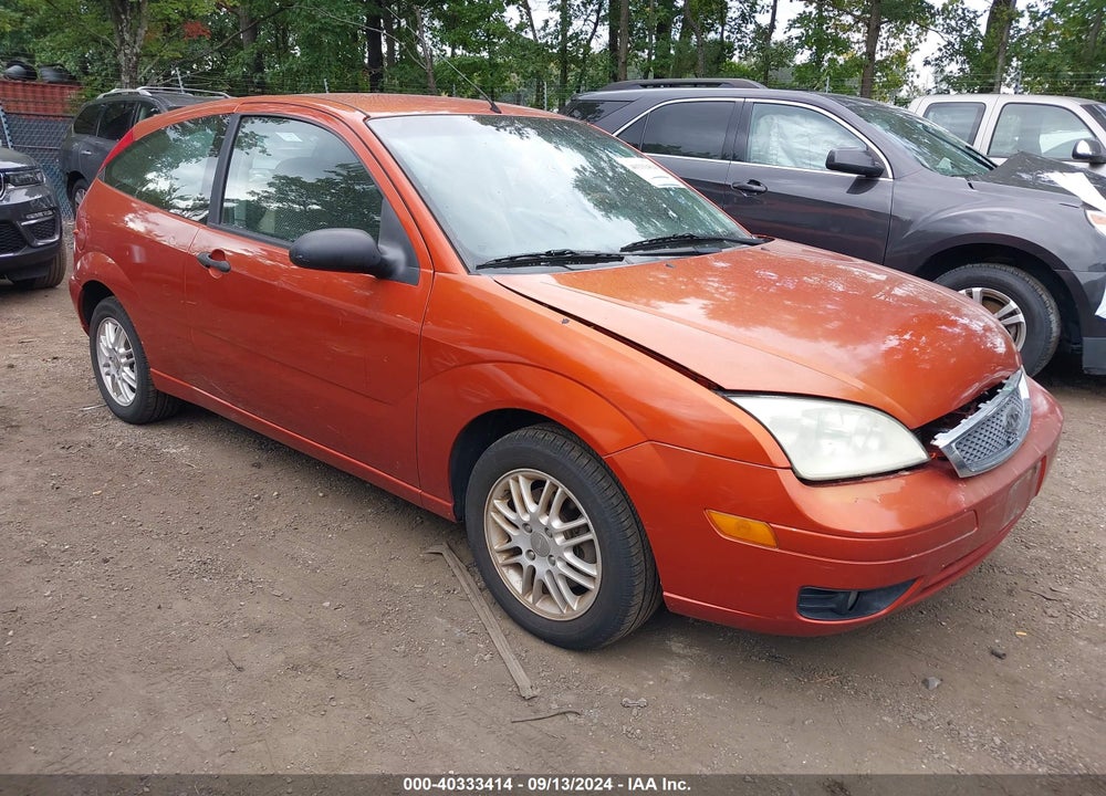 2005 FORD FOCUS ZX3 VIN: 3FAFP31N45R105767