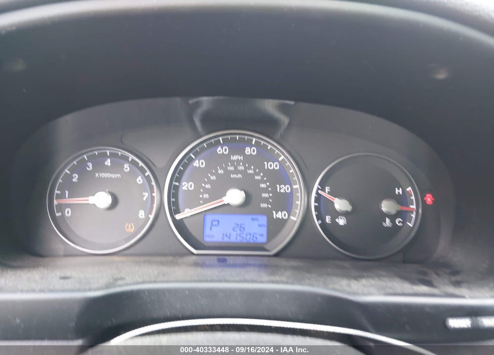2010 HYUNDAI SANTA FE SE VIN: 5NMSH4AG8AH356122