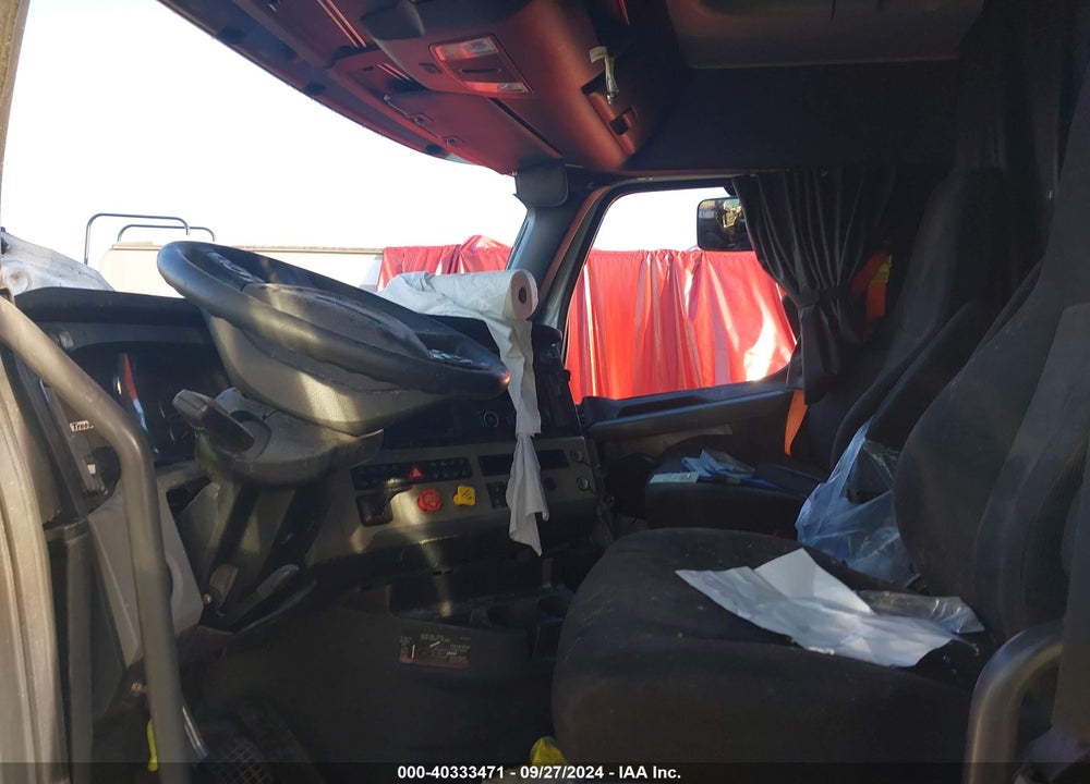 2019 FREIGHTLINER NEW CASCADIA 126 VIN: 1FUJHHDR1KLKU9390