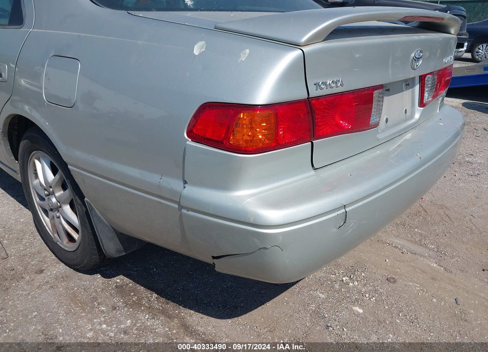 2001 TOYOTA CAMRY XLE V6 VIN: 4T1BF28K11U116063