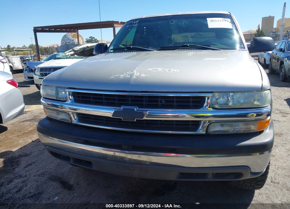 2004 CHEVROLET TAHOE LS VIN: 1GNEC13T24J224189